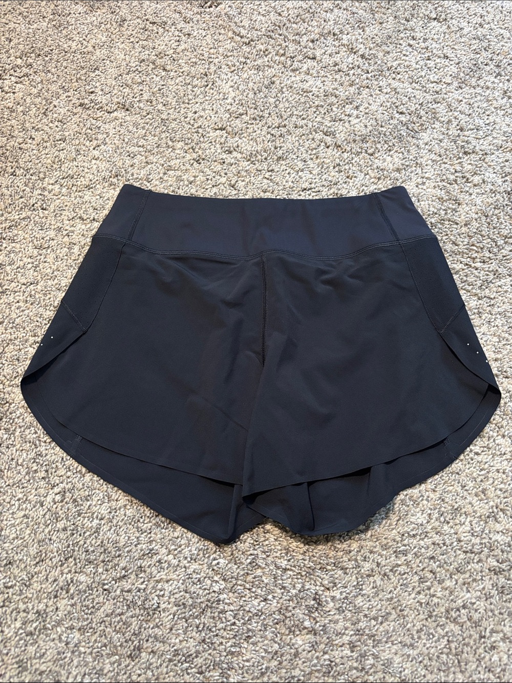 Athleta Run With It Shorts size XS